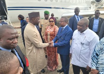 Mohamed Lamine Sy Savané en première ligne pour accueillir le Premier ministre sénégalais à Conakry