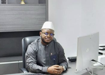 Guinée : Barry Abdoulaye N’dane félicite les institutions pour l’adoption de la nouvelle Constitution