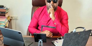 Cameroun : Dr David Makongo dénonce un « système verrouillé » et soutient la décision d’Issa Tchiroma de ne pas saisir la Cour constitutionnelle